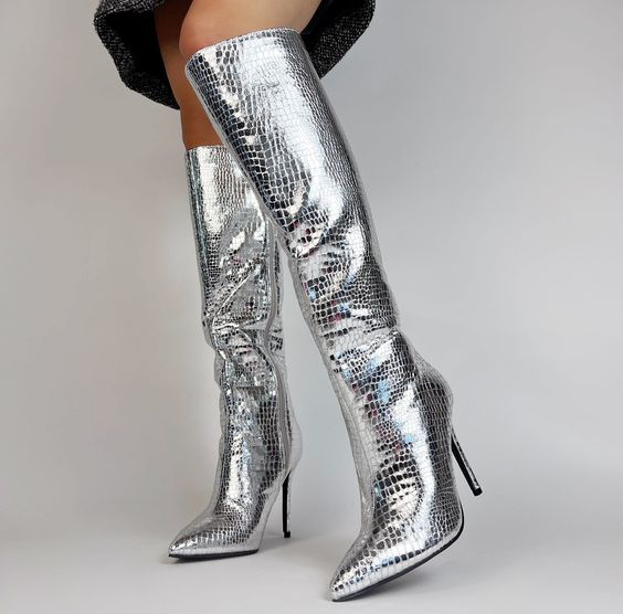 NAOMI CROC BOOT SILVER